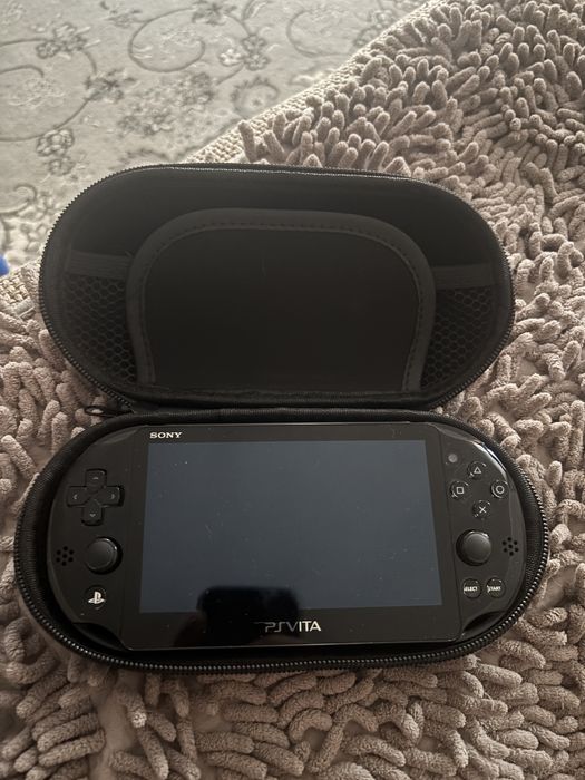 Продам          Ps vita