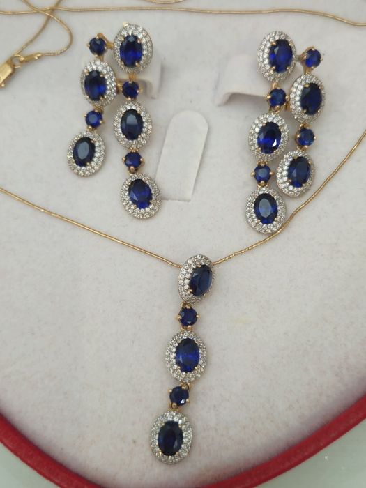 Продам новый золотой набор с сапфиром 585пр.