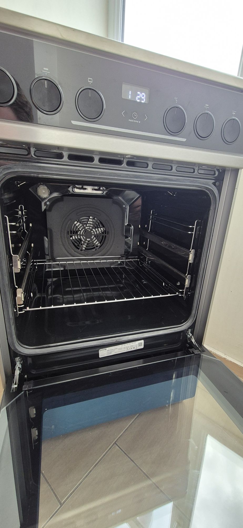 Готварска печка с керамичен плот Gorenje