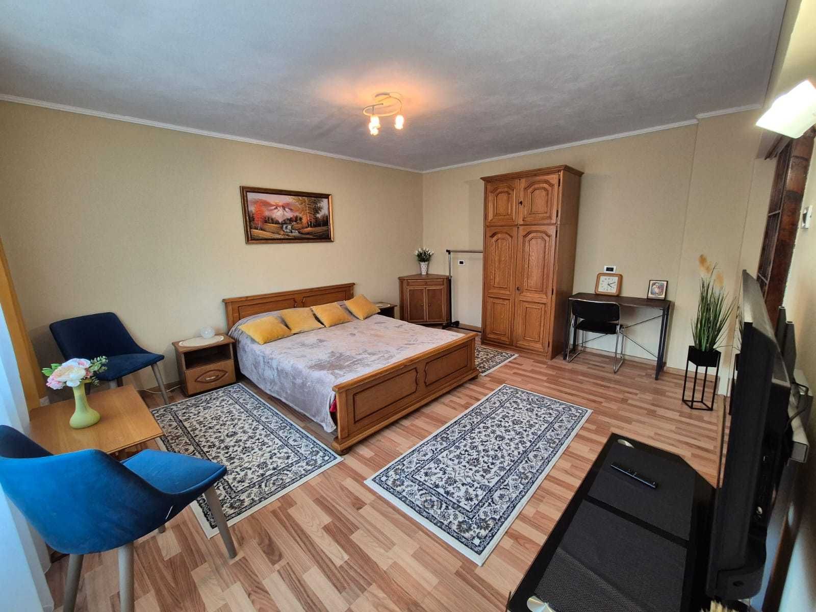 Garsonieră de închiriat