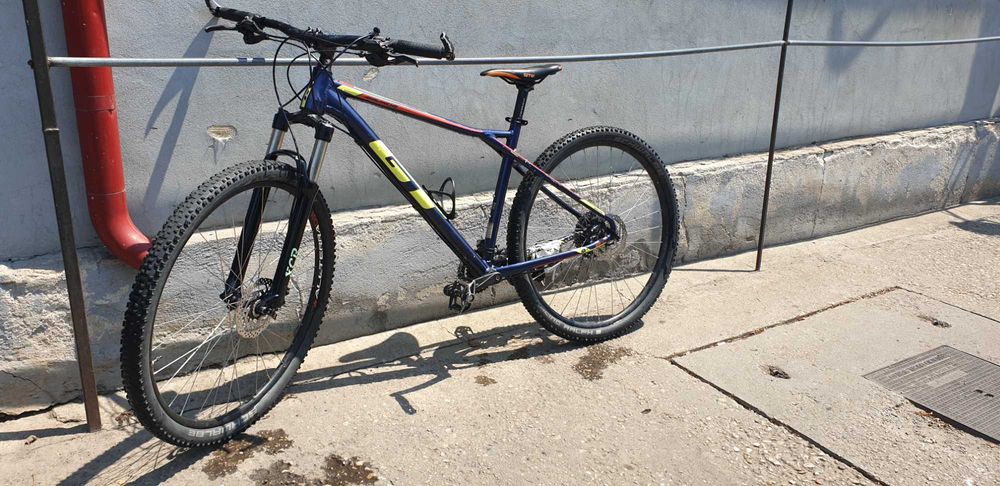 Bicicleta mtb Gt Avalanche 2021 Elite