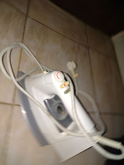 Fier de calcat Braun