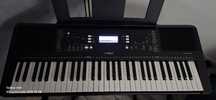 Vând Orga YAMAHA PSR E-373 + STATIV inclus.