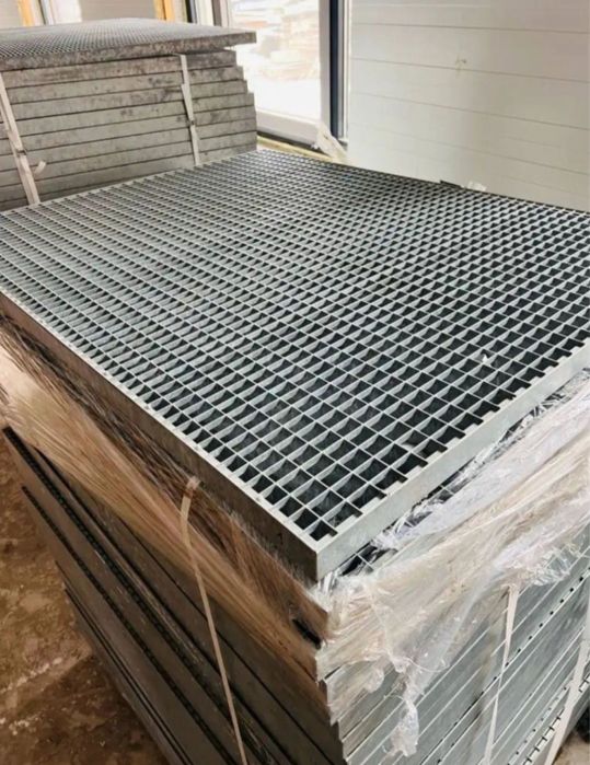 Gratare zincate galvanizate
