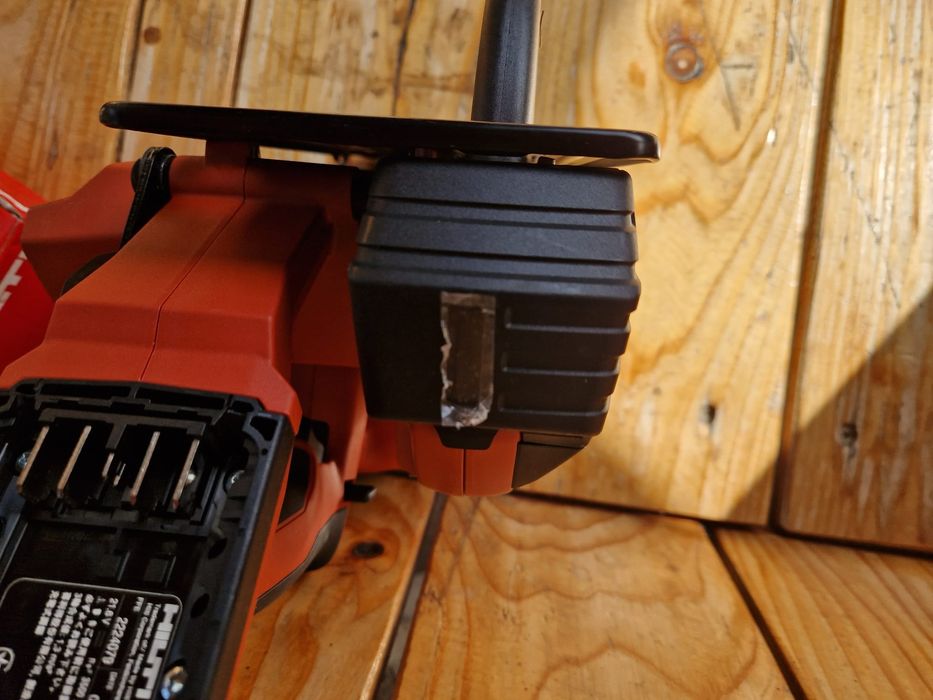 Hilti circular pentru metal pe acumulator Nuron