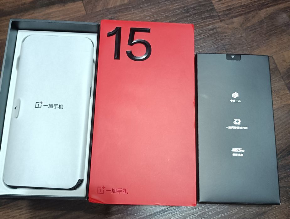 Telefon OnePlus 15 Pachet Complet  Vand Schimb
