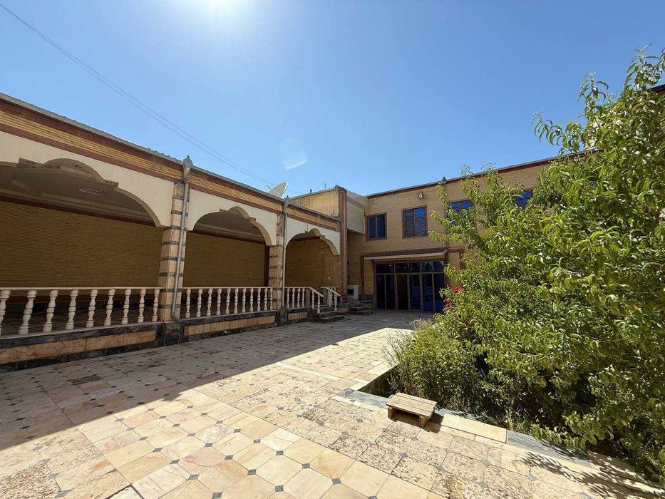 TAYYOR 5 SOTIQLI hovli sotiladi