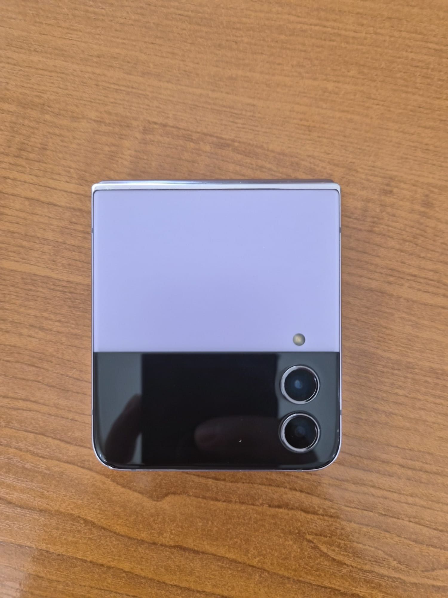 Samsung Flip 4 сгъваем телефон SM-F721B