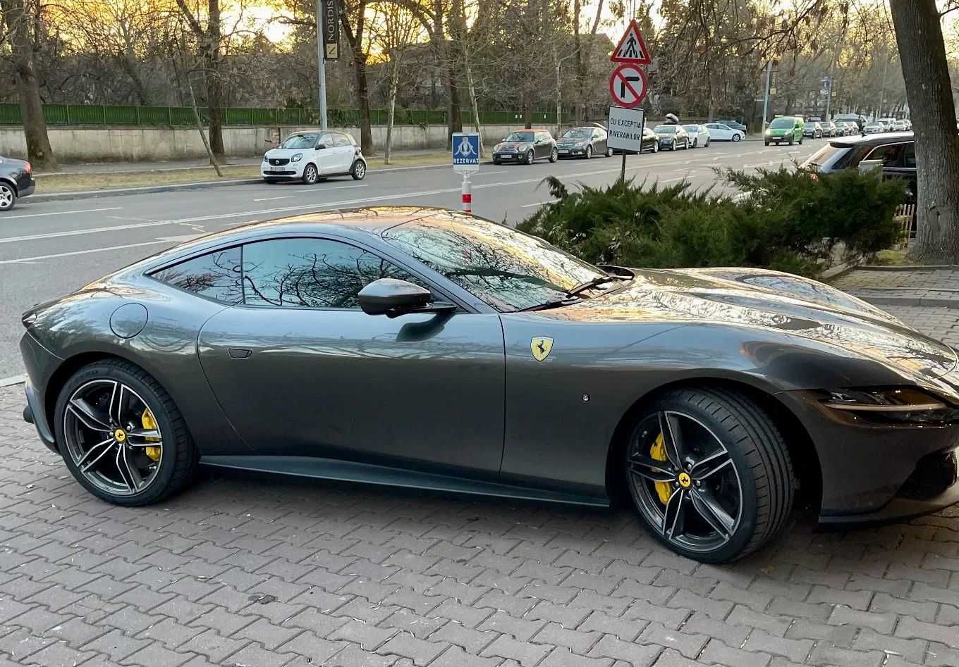 Ferrari Roma 2022 4.0 V8 620CP Unic proprietar de noua, GARANTIE