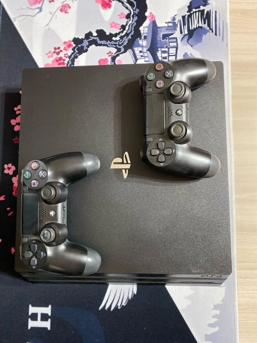 PS4 и джойстики, сумка