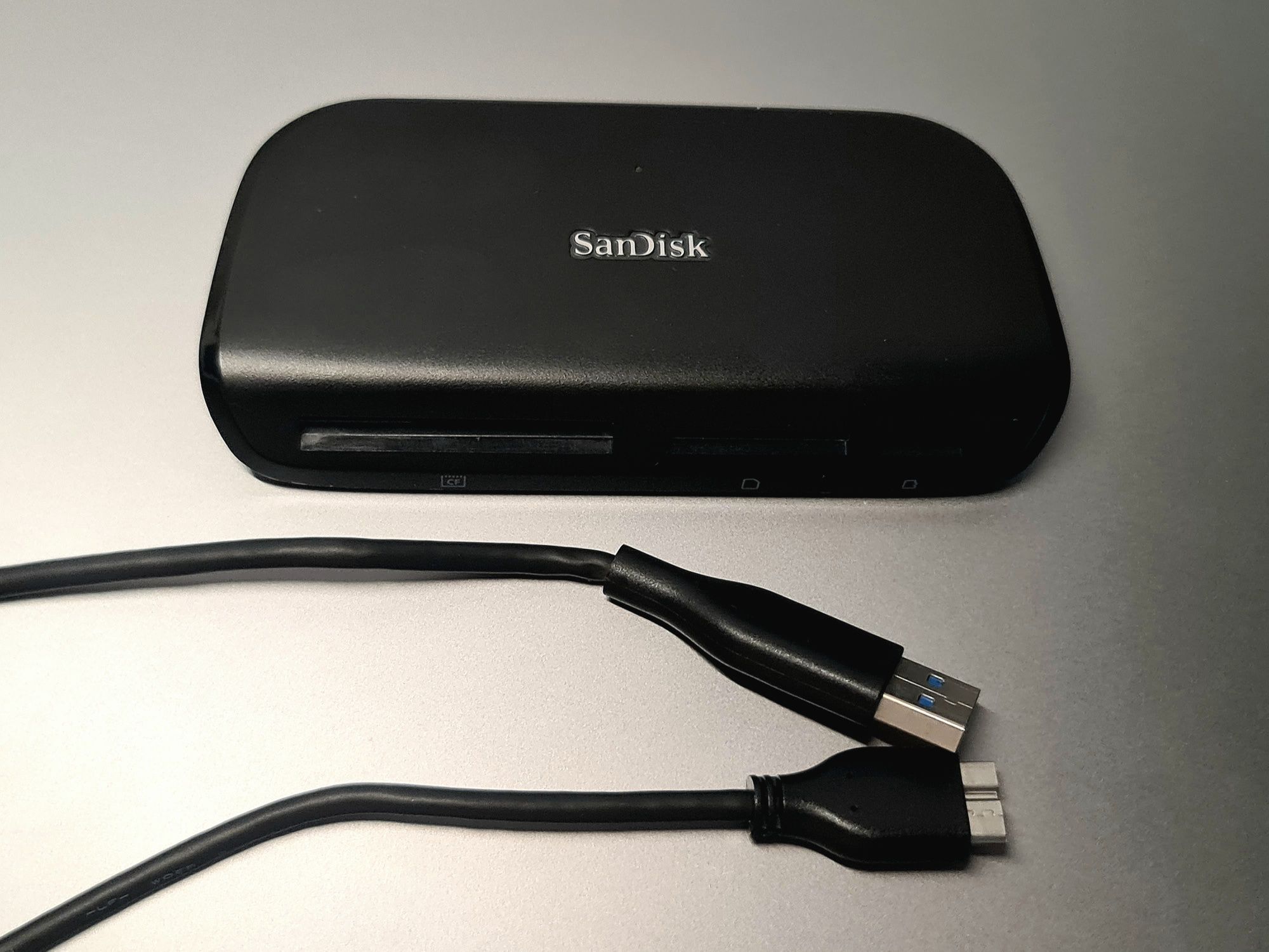 Cititor carduri Sandisk ImageMate Pro CF, SD, microSD