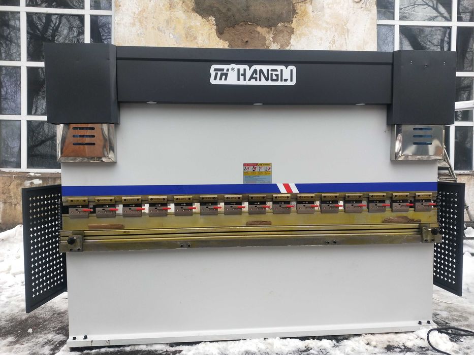 Продам Листогибы и Гильотины новые в наличии на складе