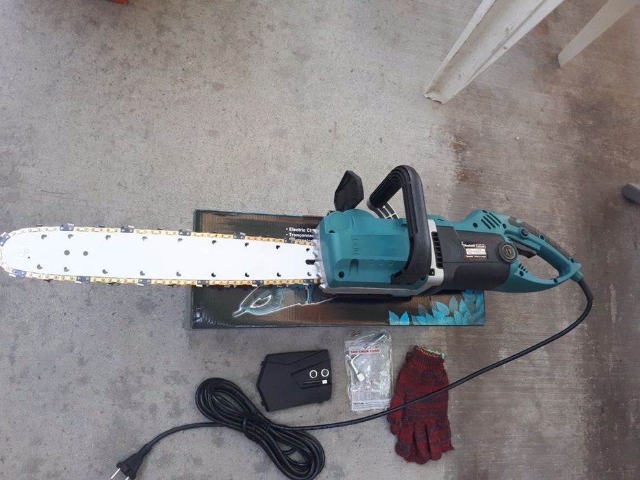 Резачка Професионална Електрическа резачка за дърва Makita 2600W