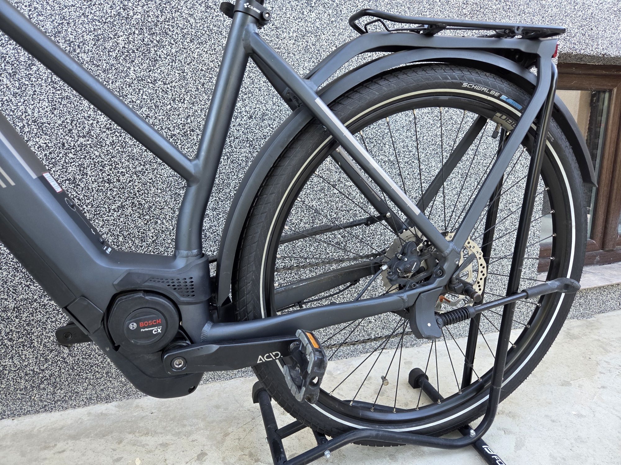 Електрически велосипед CUBE KATHMANDU 28" Bosch CX мотор ПЕРФЕКТЕН!