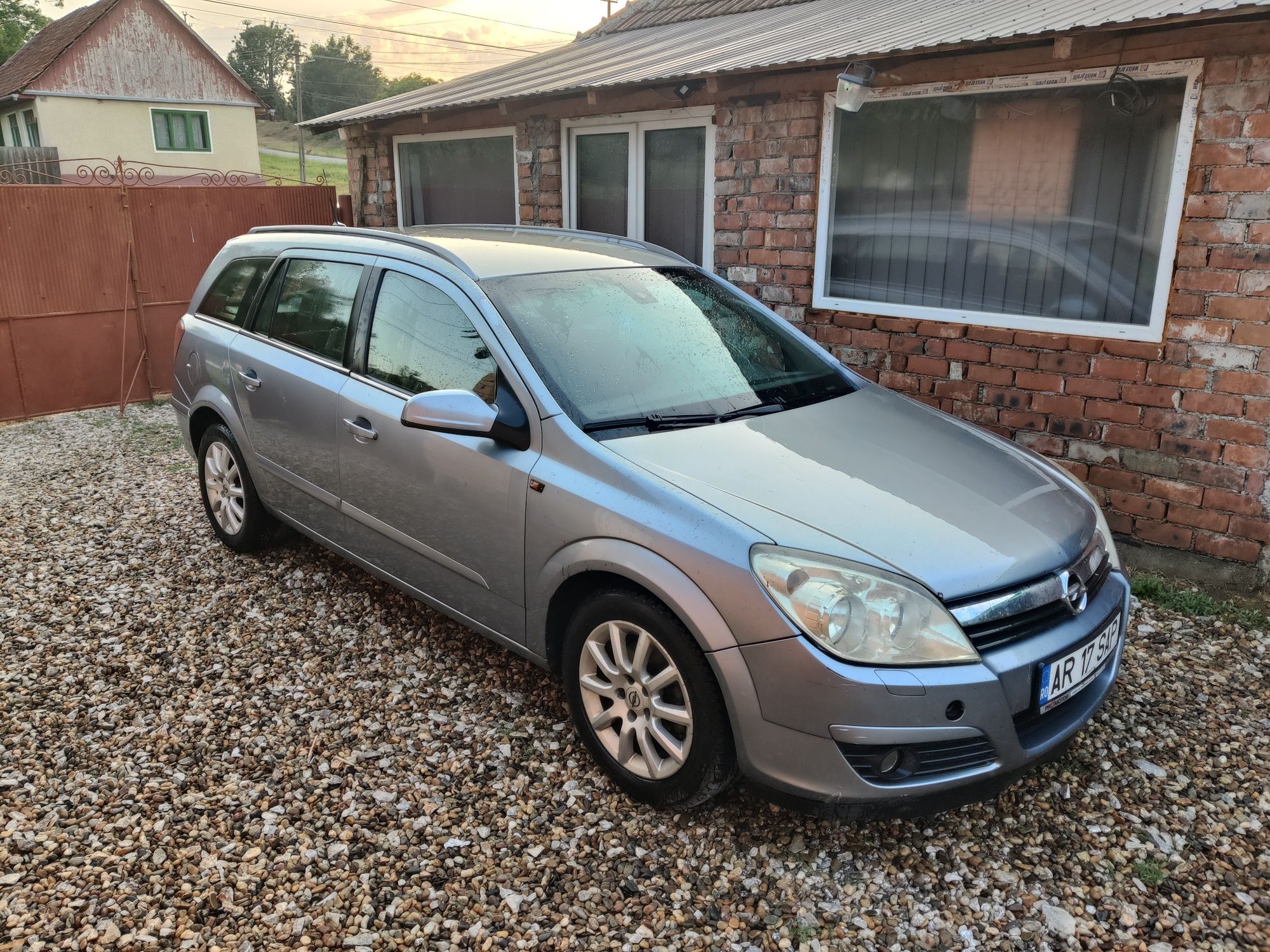 Vând Opel Astra H 2005