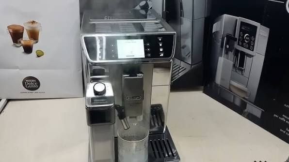 Кофемашина автоматическая DeLonghi ECAM 650.55.MS