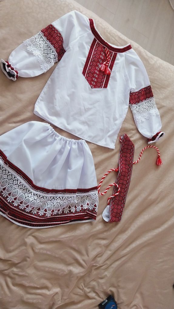 Costum popular/national mar. aprox 122
