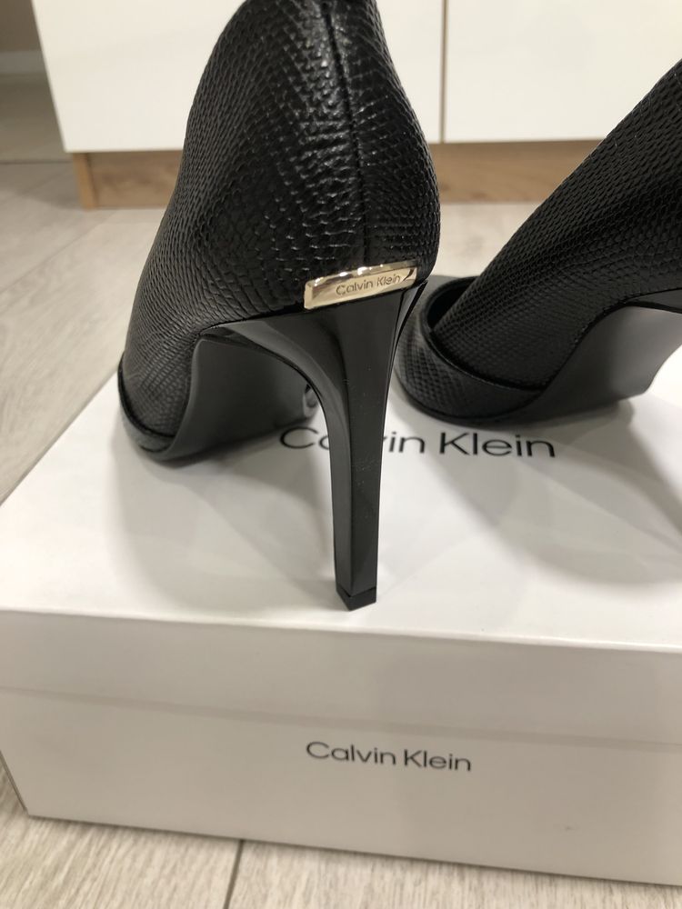 Оригинални Calvin Klein/36