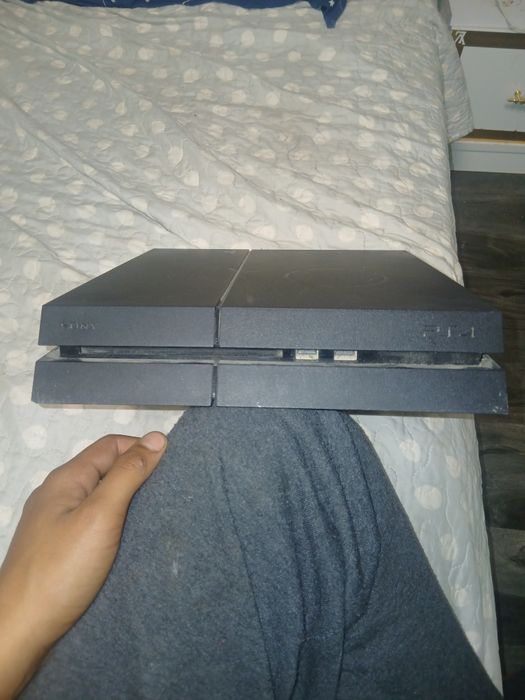 Vând    piese     4