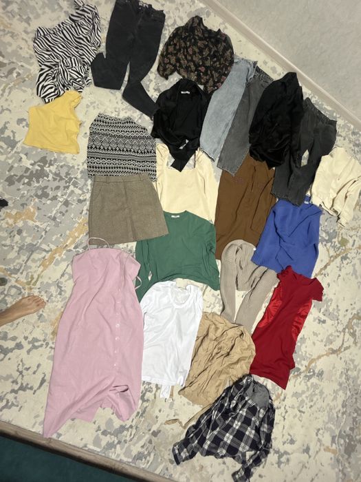 Продам вещи размер 42-44 цена 7000 за все