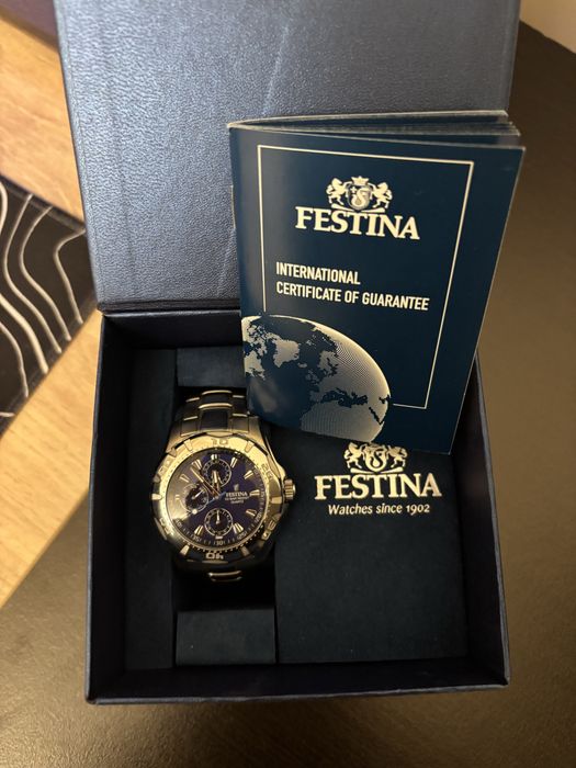 часовник festina
