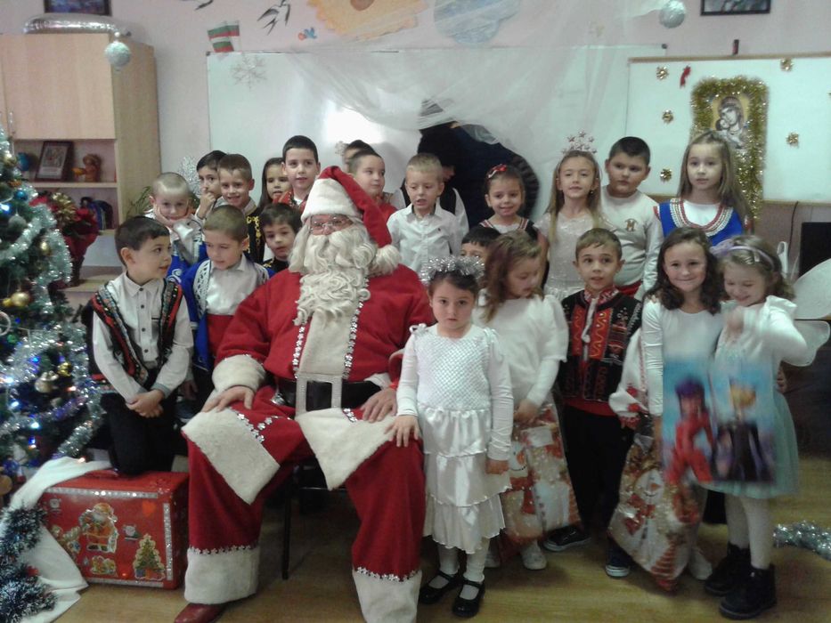 Дядо Коледа покани у дома София