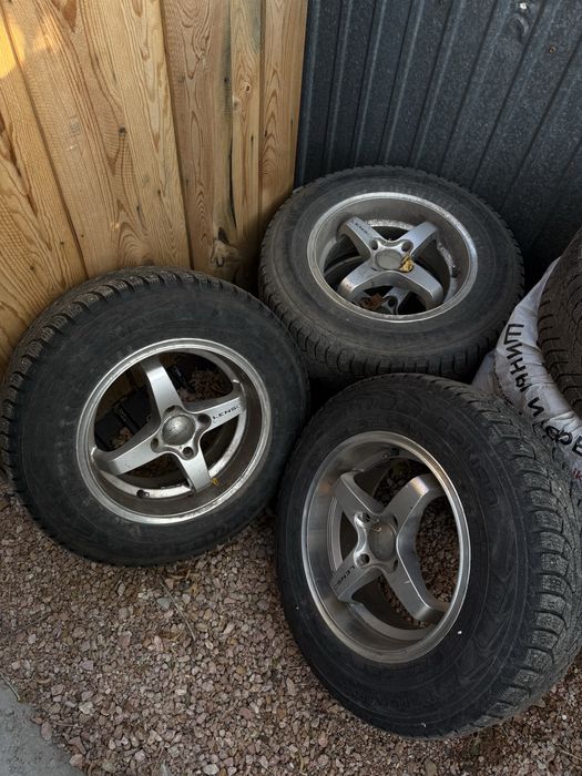 Hankook Nordman 5.  205/70R15