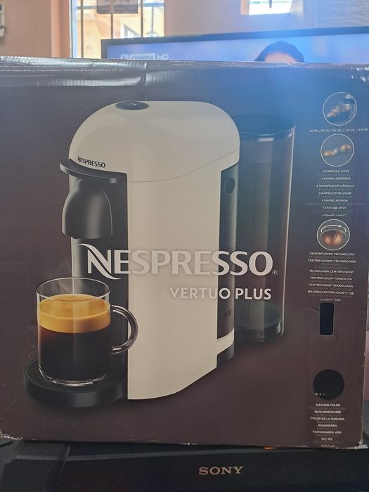 Кафе машина за еспресо с капсули-Nespresso