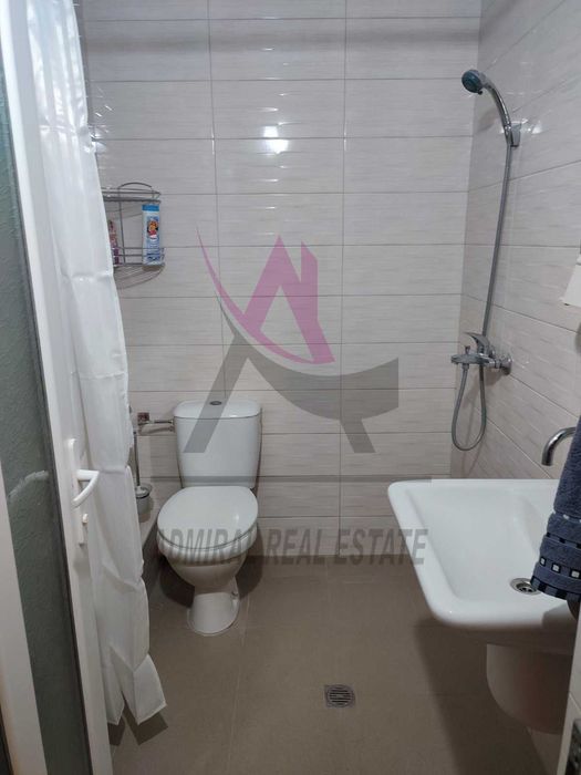 Дава се под наем Тристаен апартамент в Варна, Център - 80 кв.м за 700 € - Снимка #5