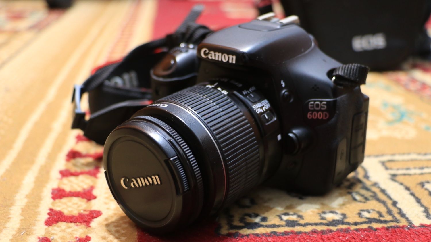 Фотоаппарат Canon EOS 600d