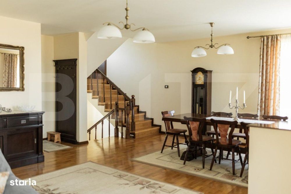 Casa de vanzare, cu 6 camere, 379 mp, zona Oarda de Sus