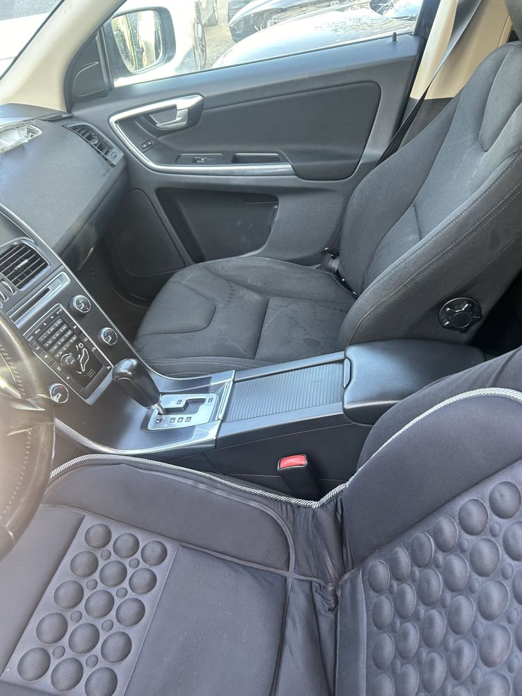 Față de ușă interior  stânga față Volvo XC 60 2012 volan stânga