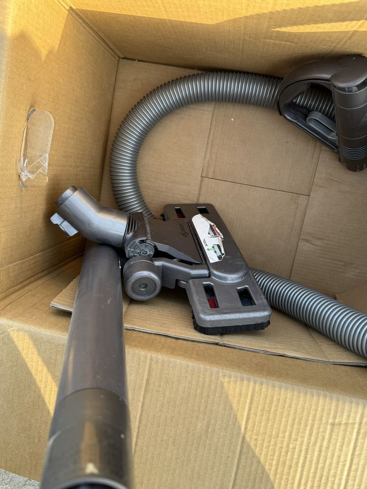 Хороший Пылесос DYSON