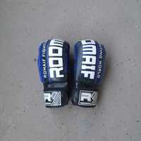 Продаются боксерские перчатки