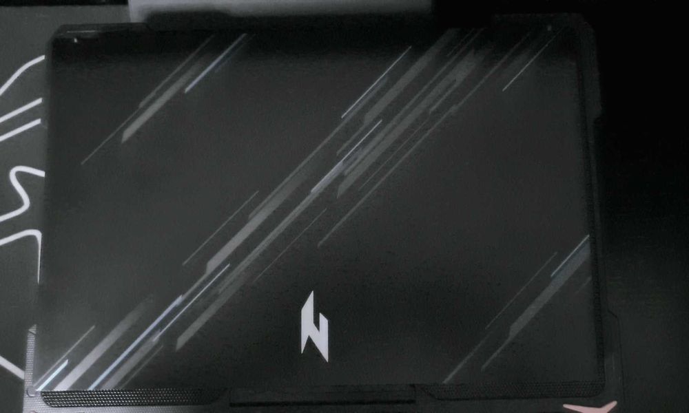 Acer Nitro V15 • RTX4050 • 64GB DDR5 5600MHz • i5-13420H Laptop Gaming