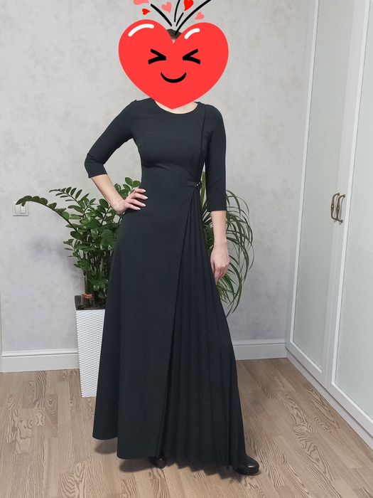 Продам чёрное платье