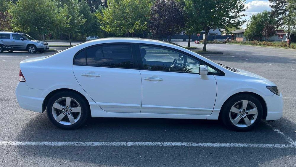 Honda Civic 2008 1.8 Benzina Automata