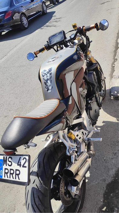 Cafe racer-gsxr-750