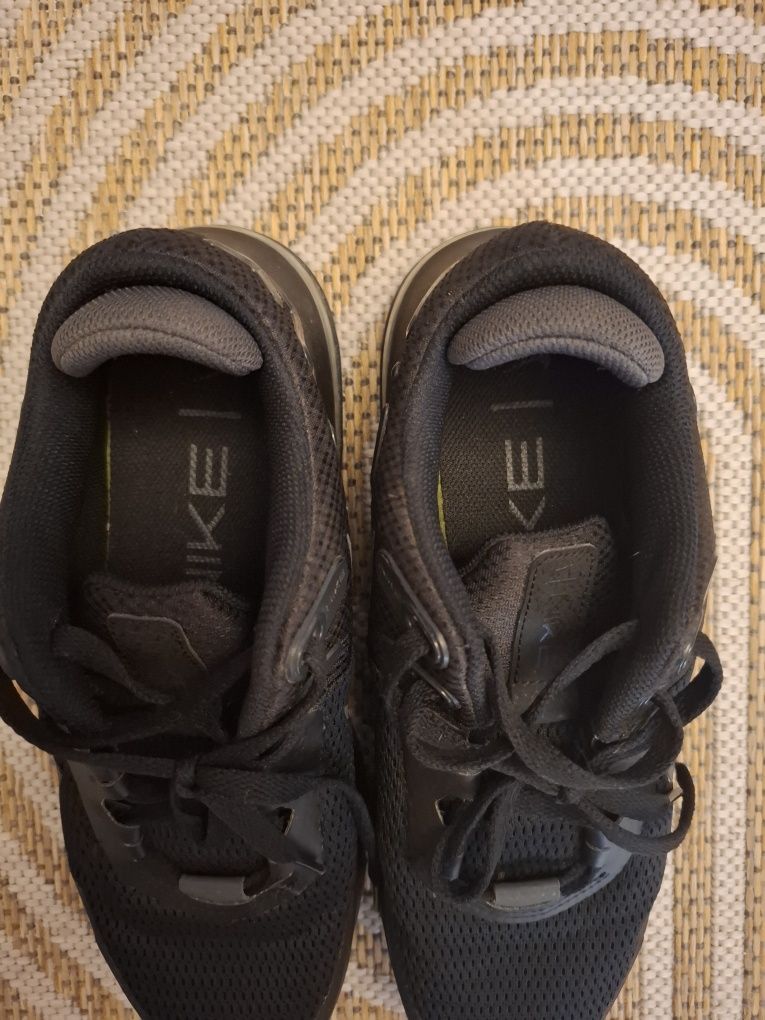 Фитнес обувки Nike AIR МАХ