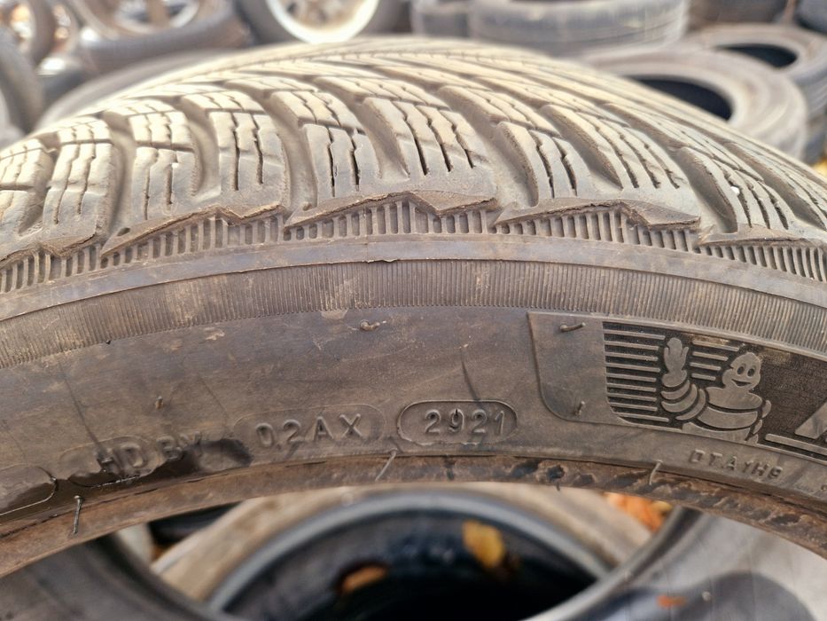 255 40 19 Мишелин зимни 2021 г.