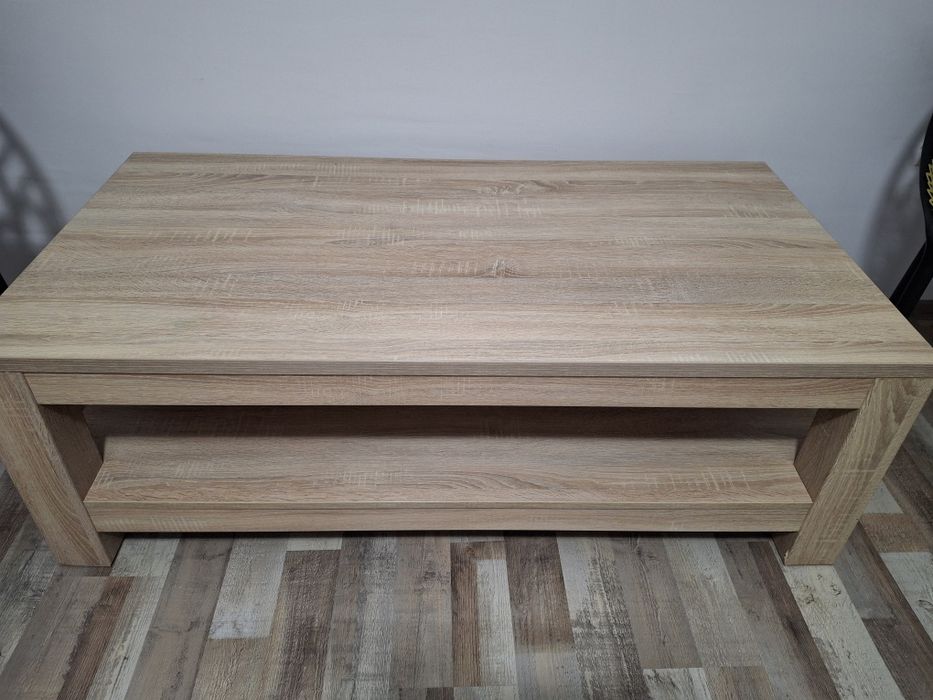 Măsuță cafea, living.