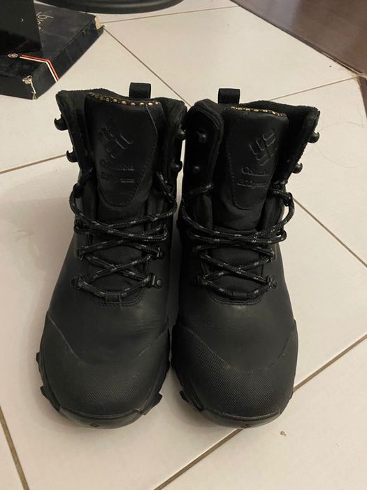 Продам зимнюю обувь Columbia