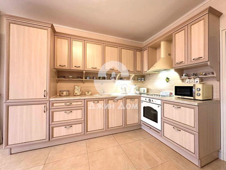 Продава се Тристаен апартамент в Несебър - 149 кв.м за 1939 €/кв.м - Снимка #3