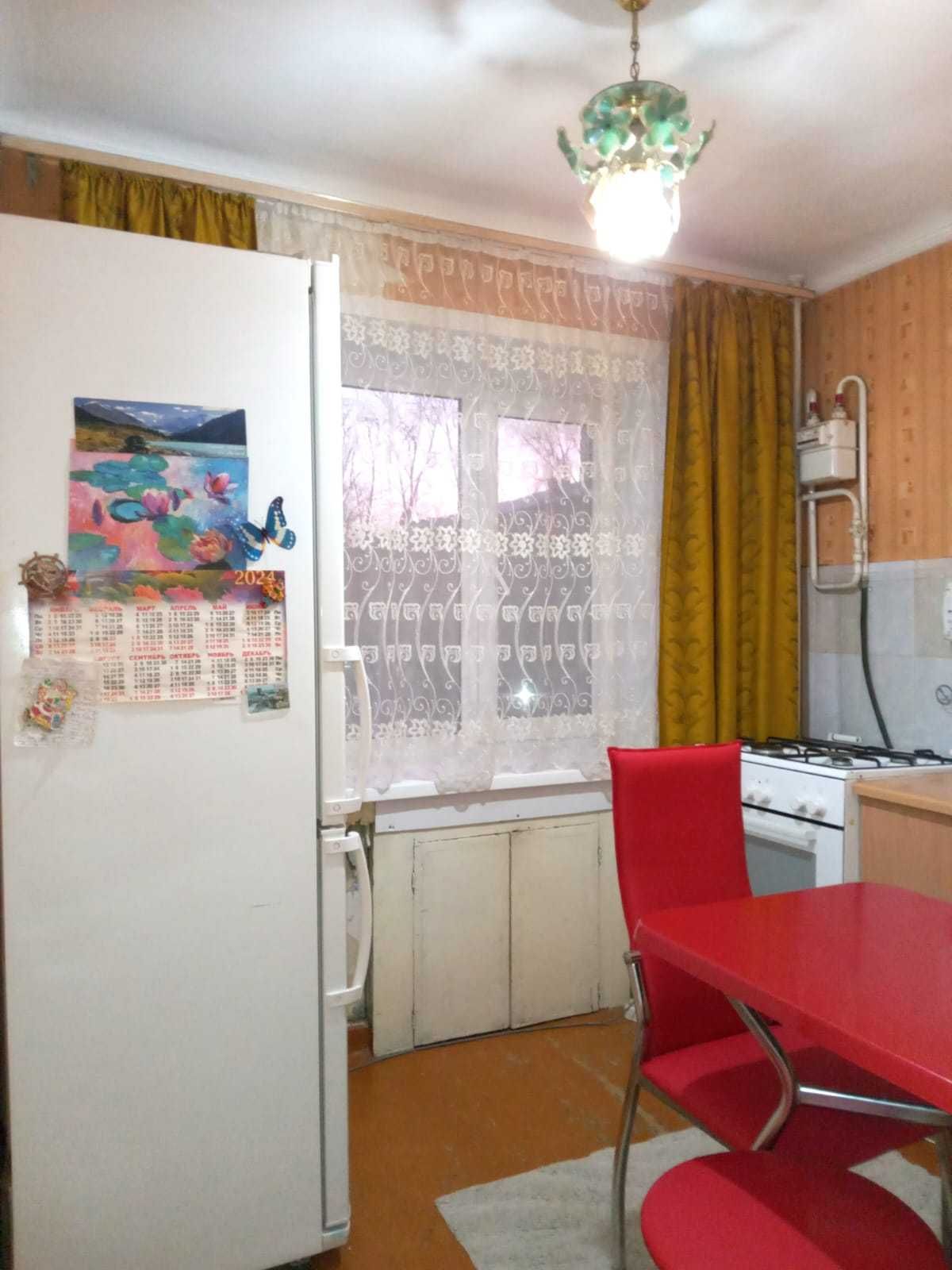 Продам однокомнатную квартиру в тихом районе,  дом кирпичный