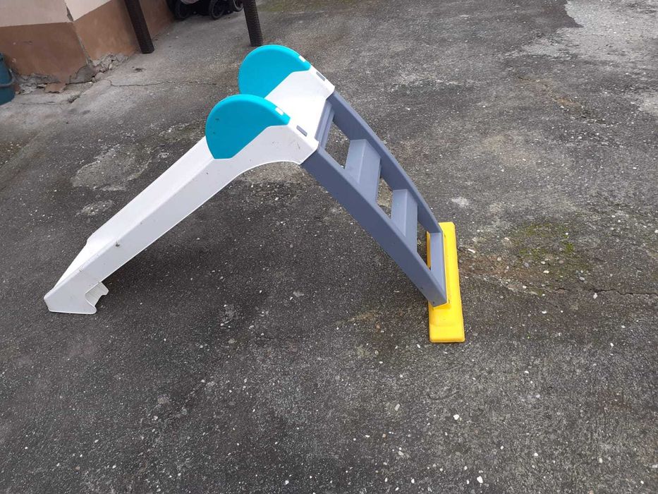 Tobogan piscina copii mici