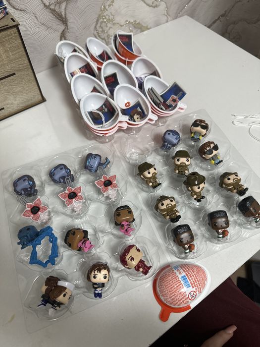Очень странные дела Kinder joy