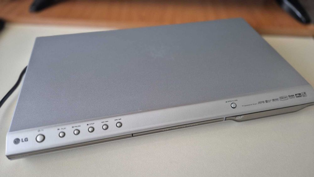 Vand DVD player LG model DV8731v