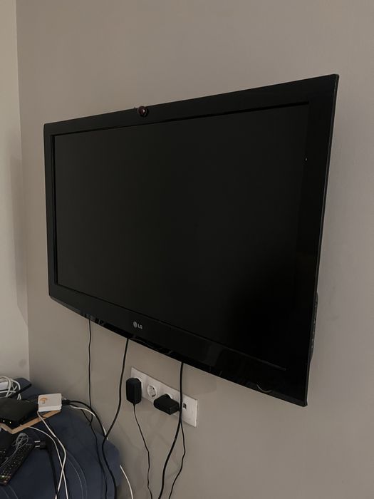 Продам Телевизор LG