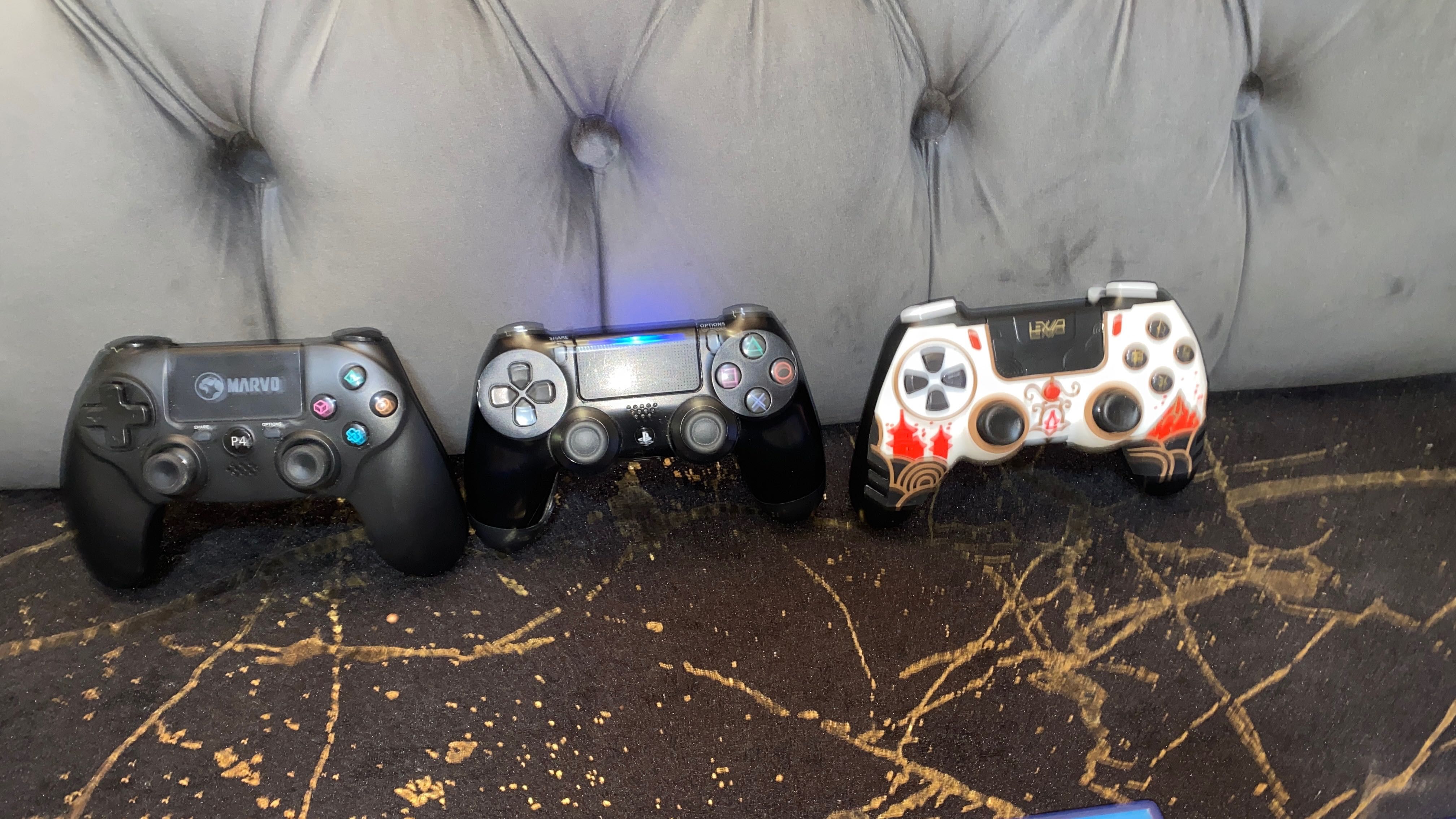 Ps4 slim с игри и джойстици