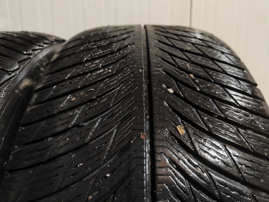 255 / 50 / 19 Michelin Pilot Alpin 5 SUV